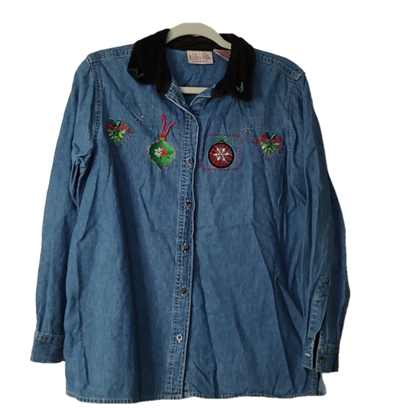 Basic Editions Holiday Denim Button Down Top Size M - Picture 1 of 5